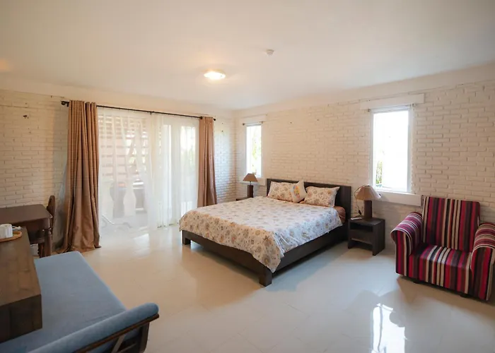 King Room Garden View